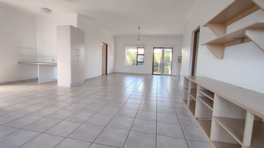 2 Bedroom Property for Sale in Stilbaai Wes Western Cape